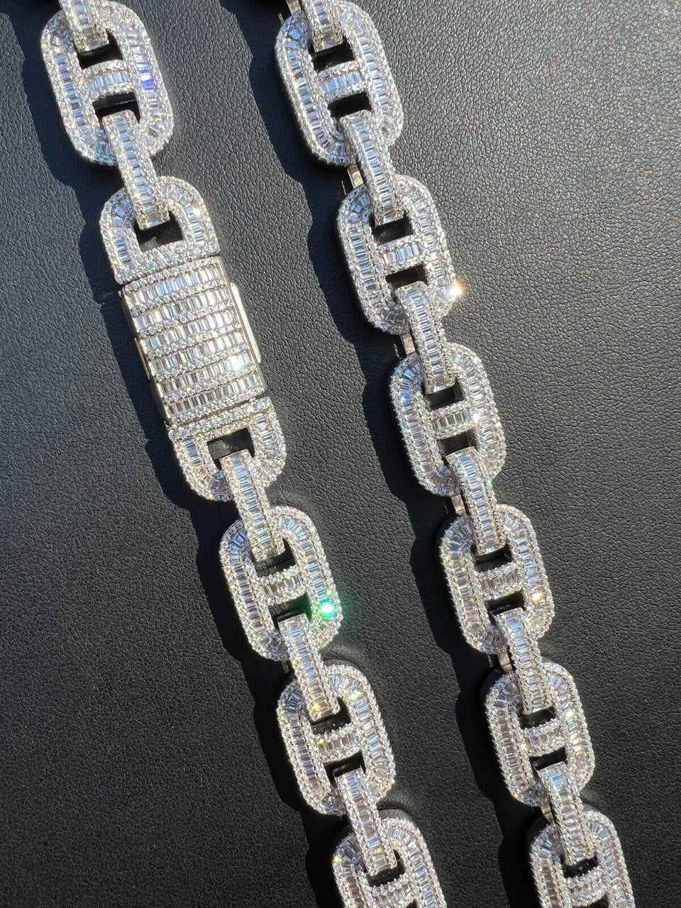 Moissanite Gucci  Mariner Link Chain in White Gold  14MMM - Flawless Karat