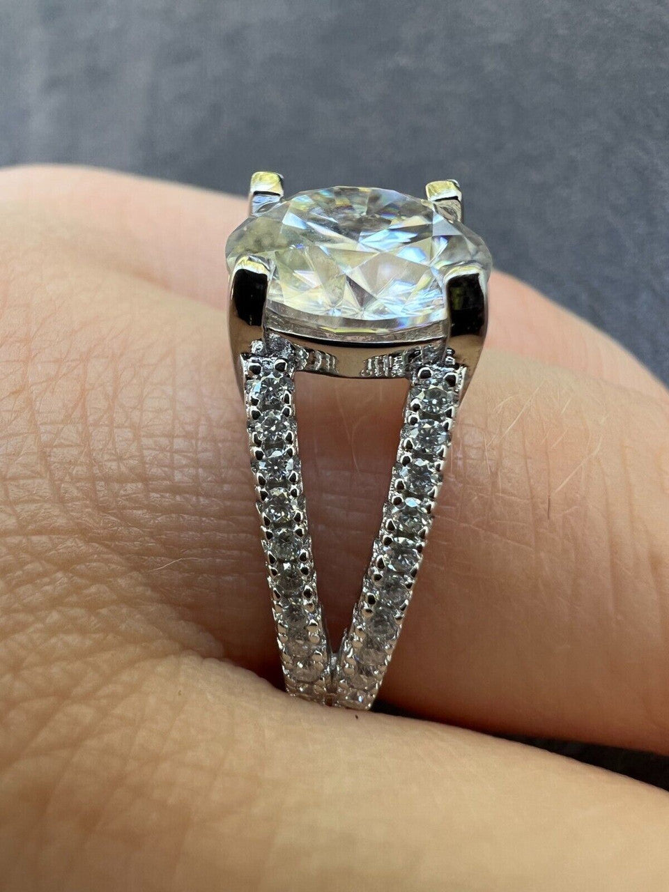 Real Moissanite Halo White / Gold Engagement Promise Ring 925 Vermeil Silver Diamond Test  4 Sizes